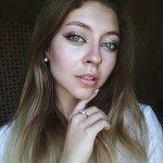 Еля Николин